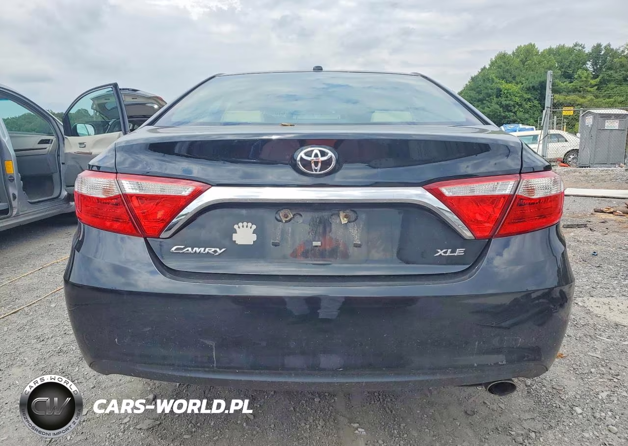 2016 Toyota Camry Xle VIN:4T4BF1FKXGR526159 - 6