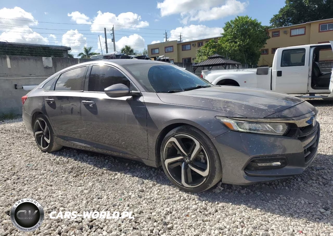 2018 Honda Accord Sport VIN:1HGCV2F39JA035404 - 4
