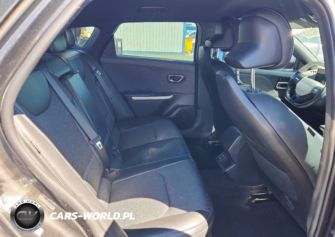 2025 Kia K4 Gt Line VIN:3KPFW4DE3SE057633 - 10