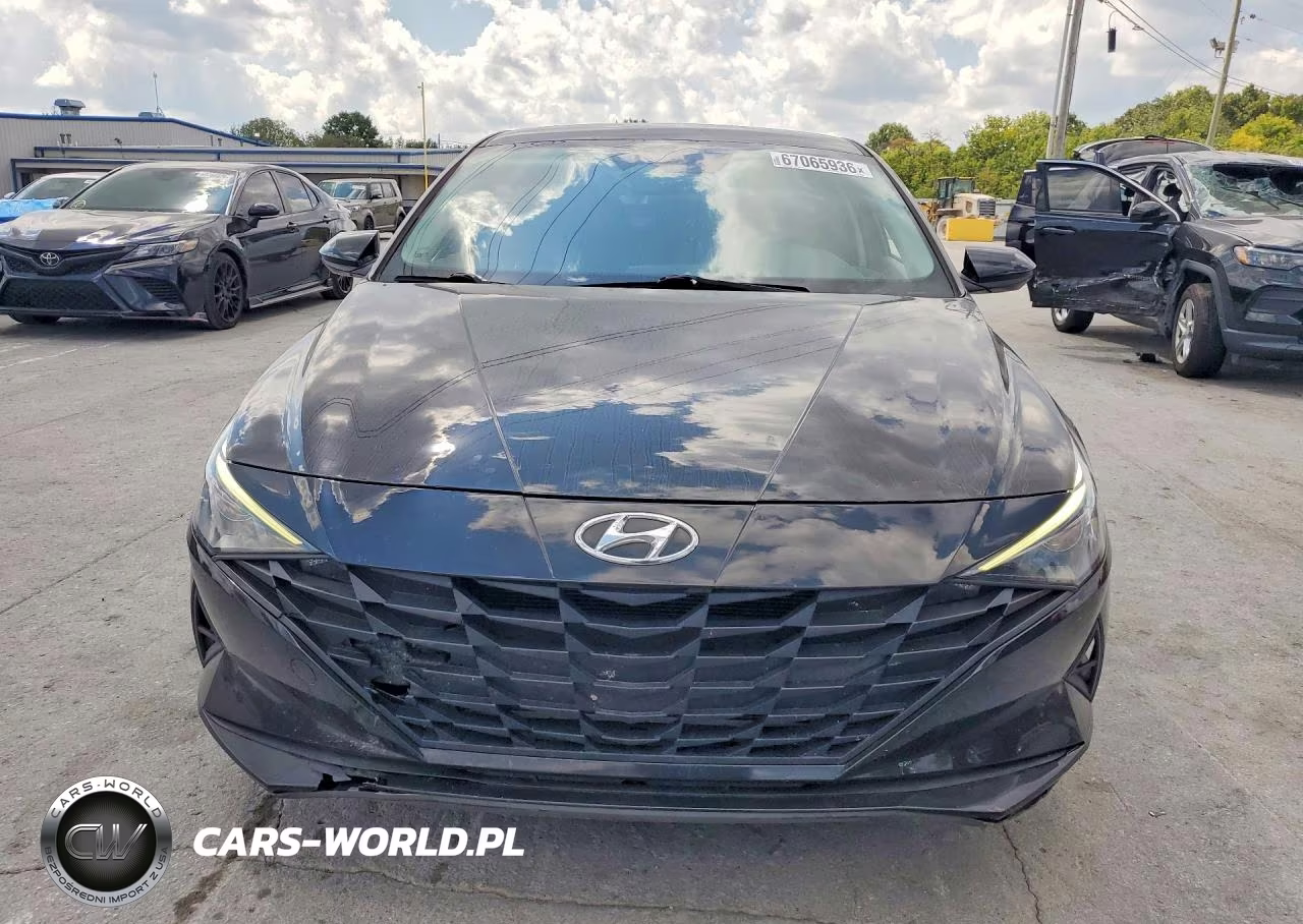 2022 Hyundai Elantra Sel VIN:KMHLM4AG4NU359464 - 5