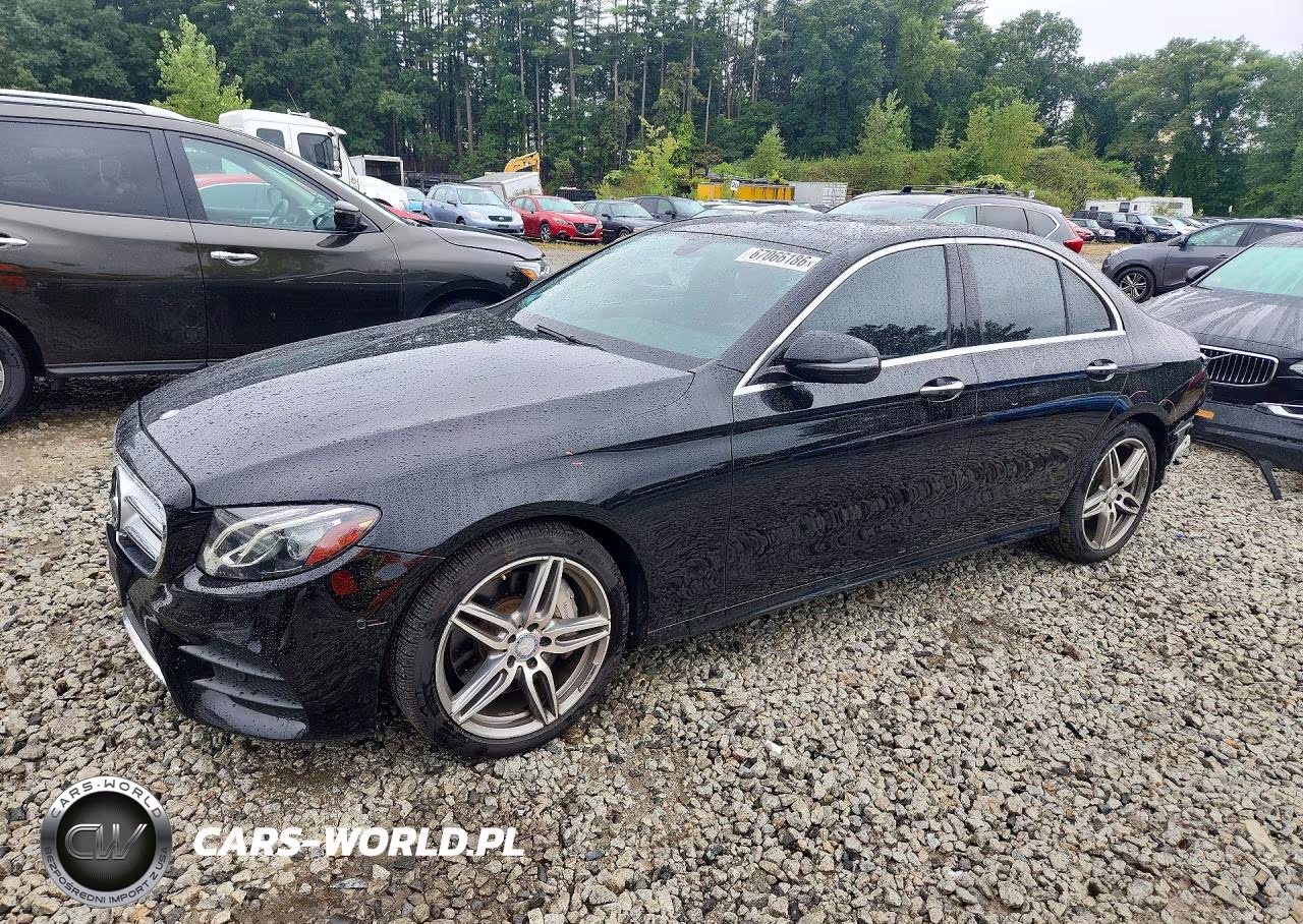 2017 Mercedes-Benz E 300 4Matic – zdjęcie 1 z 13