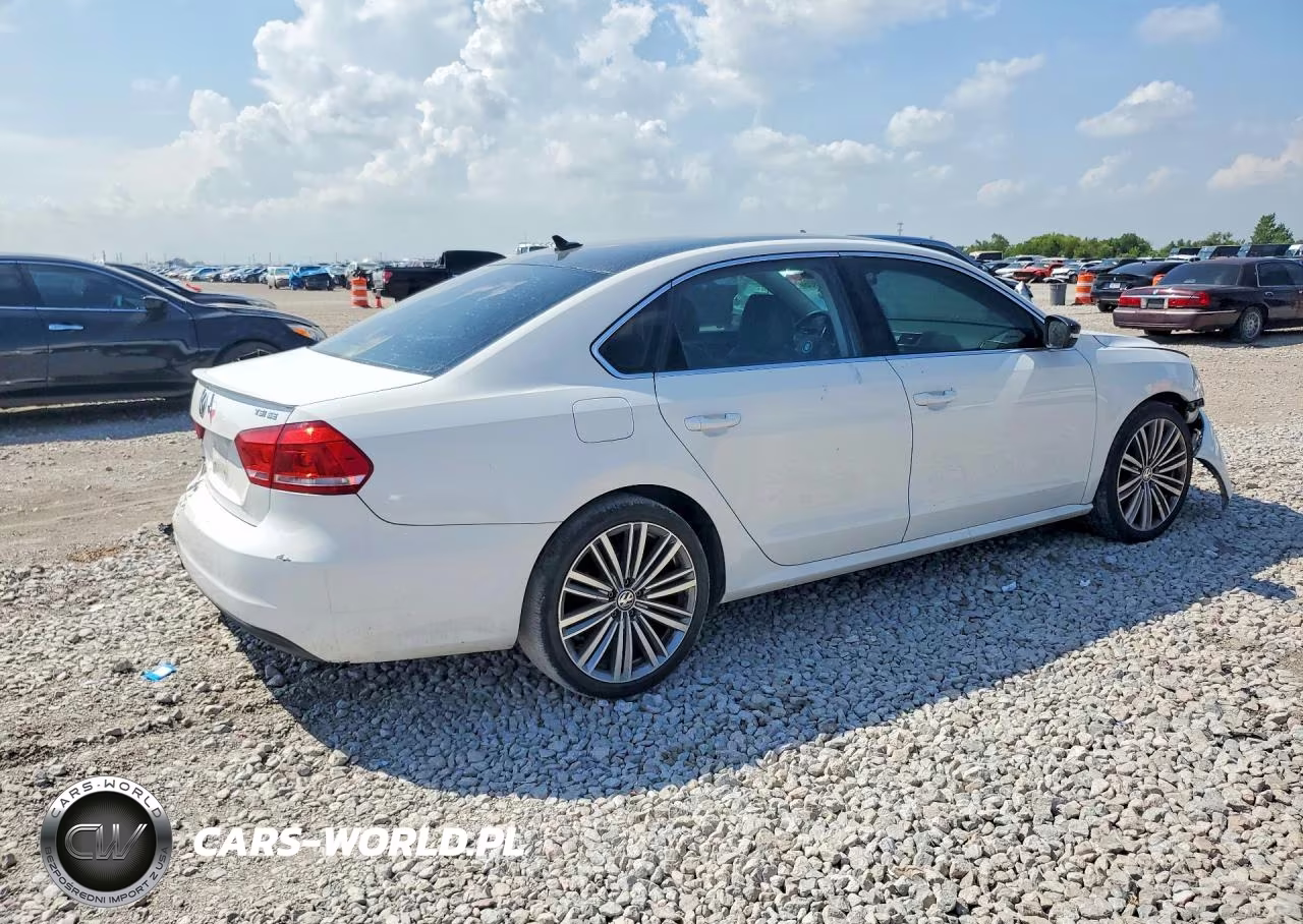2015 Volkswagen Passat Se VIN:1VWBS7A37FC068174 - 3