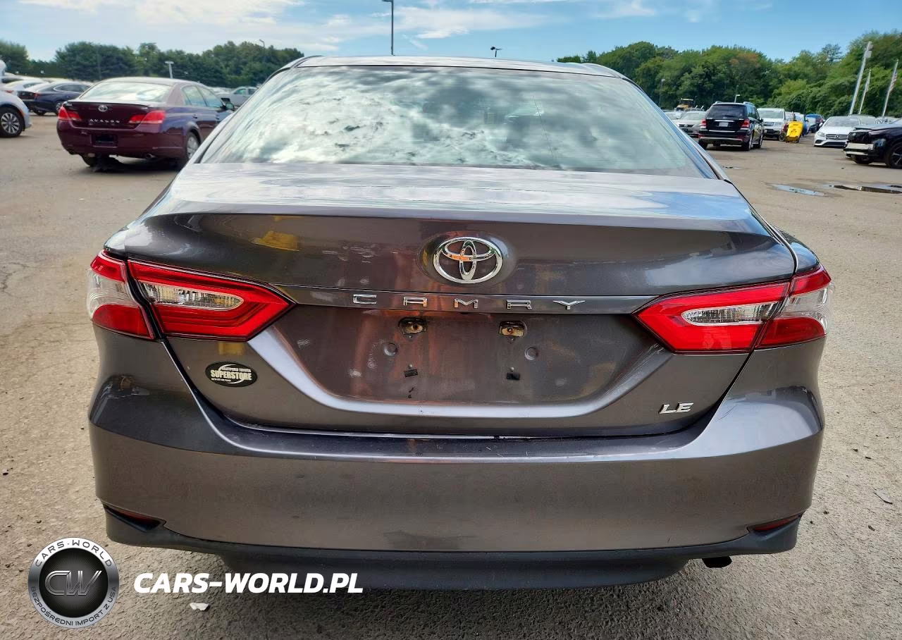 2018 Toyota Camry Le VIN:4T1B11HK1JU535054 - 6