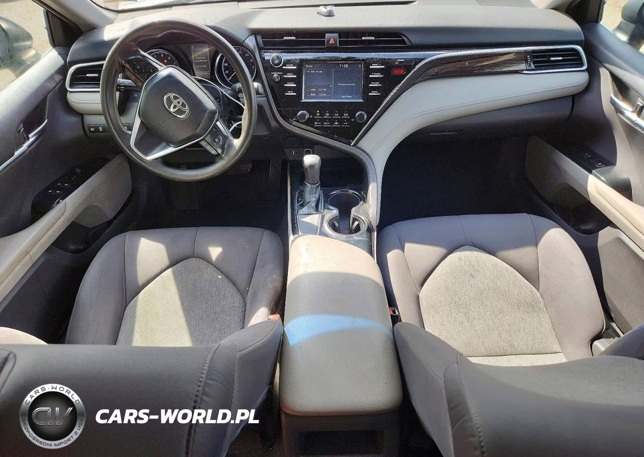2018 Toyota Camry Le VIN:4T1B11HK1JU535054 - 8