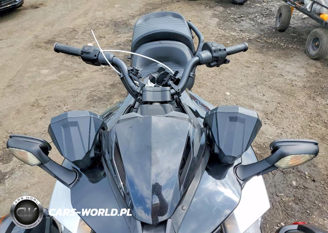 2019 Can-Am Spyder Roadster F3-S VIN:2BXRDDD21KV000135 - 5