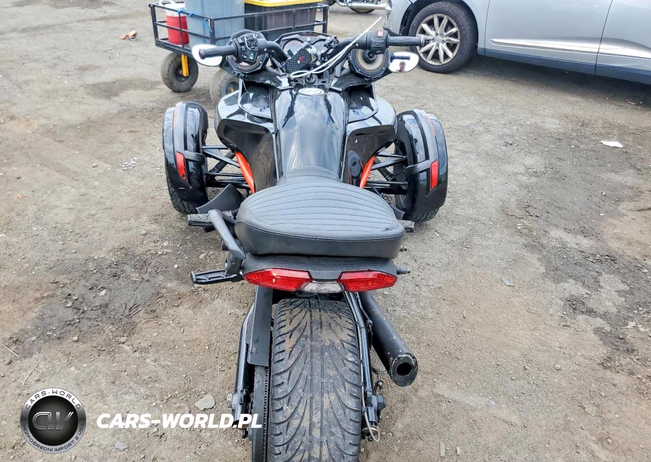2019 Can-Am Spyder Roadster F3-S VIN:2BXRDDD21KV000135 - 6