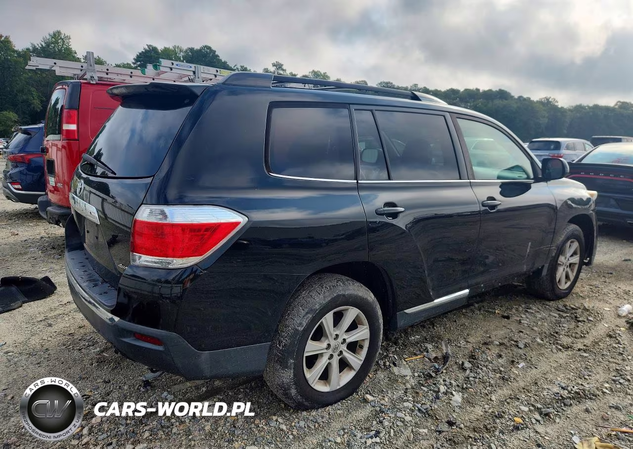 2013 Toyota Highlander Se VIN:5TDBK3EH2DS236686 - 3