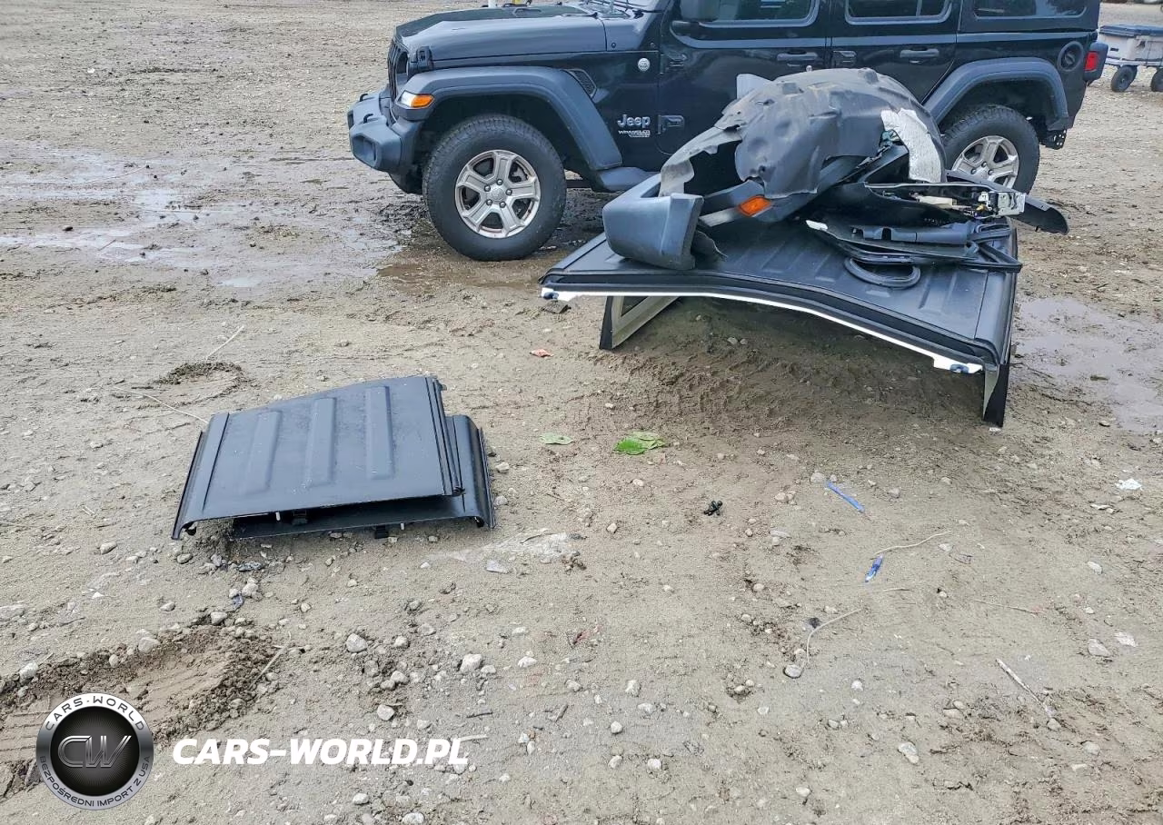 2019 Jeep Wrangler Unlimited Sport VIN:1C4HJXDG6KW555390 - 13