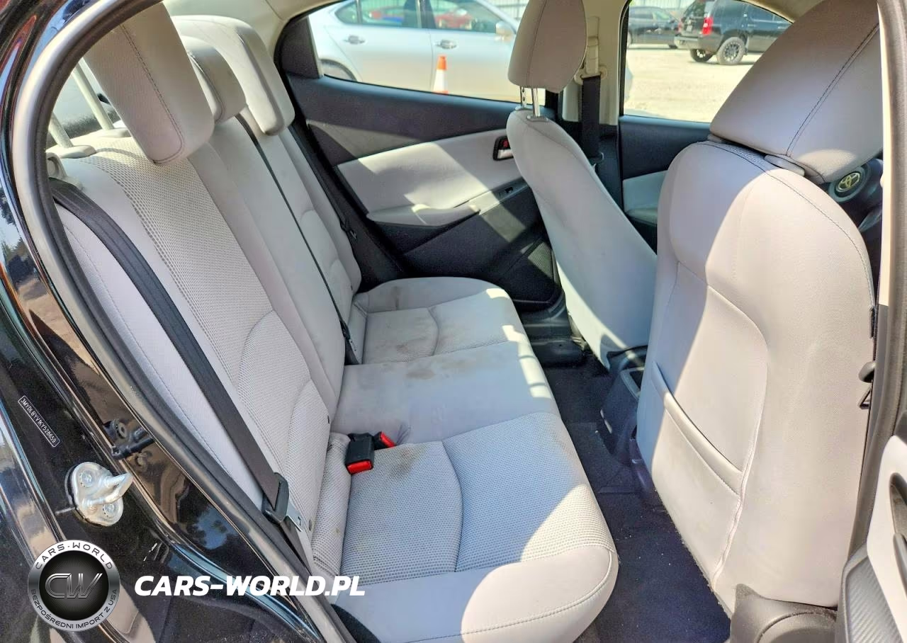 2019 Toyota Yaris L VIN:3MYDLBYV1KY528659 - 10