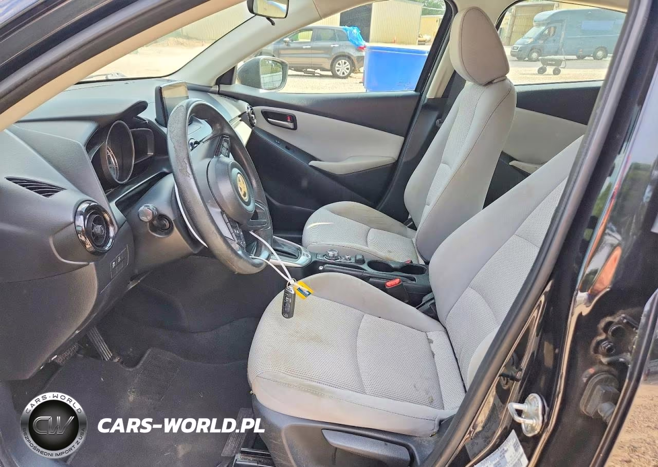 2019 Toyota Yaris L VIN:3MYDLBYV1KY528659 - 7