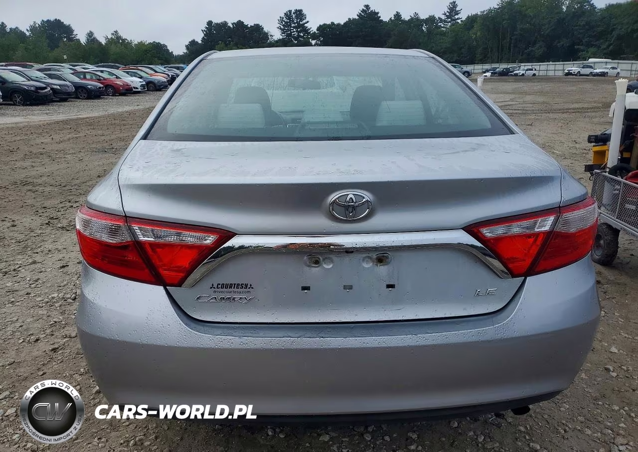 2017 Toyota Camry Le VIN:4T1BF1FK1HU433851 - 6