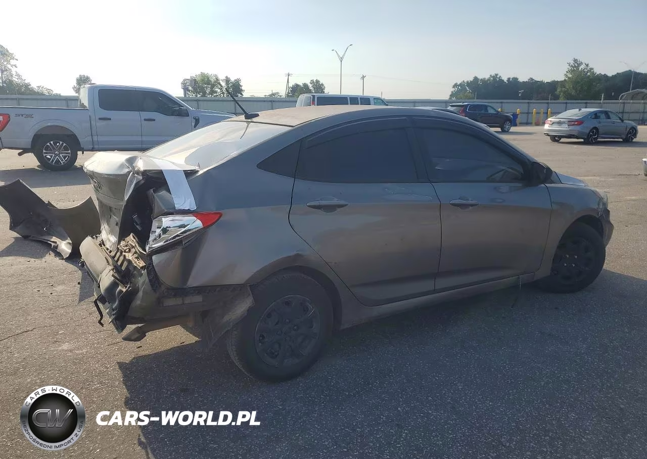 2014 Hyundai Accent Gls VIN:KMHCT4AE7EU635024 - 3
