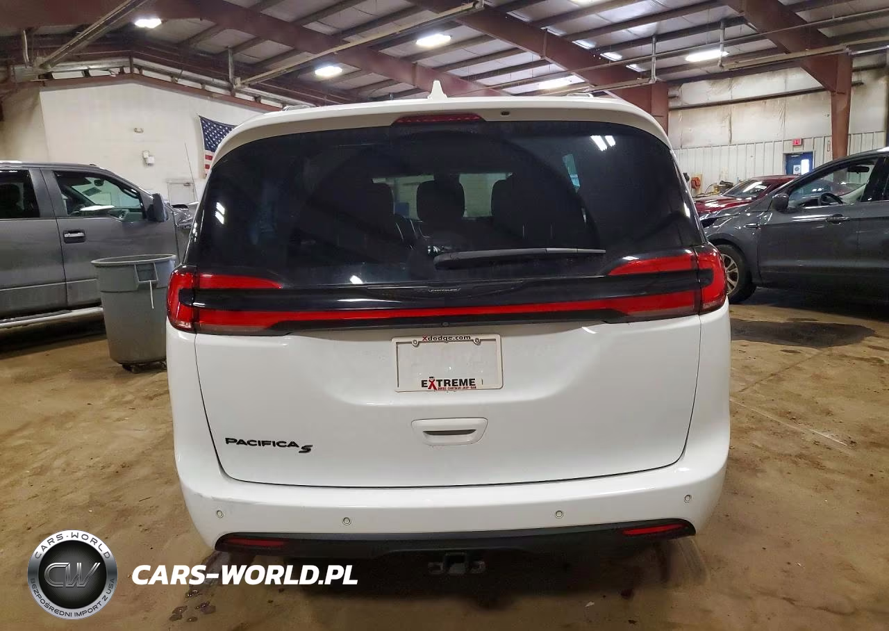 2021 Chrysler Pacifica Touring L VIN:2C4RC1BG7MR567848 - 6