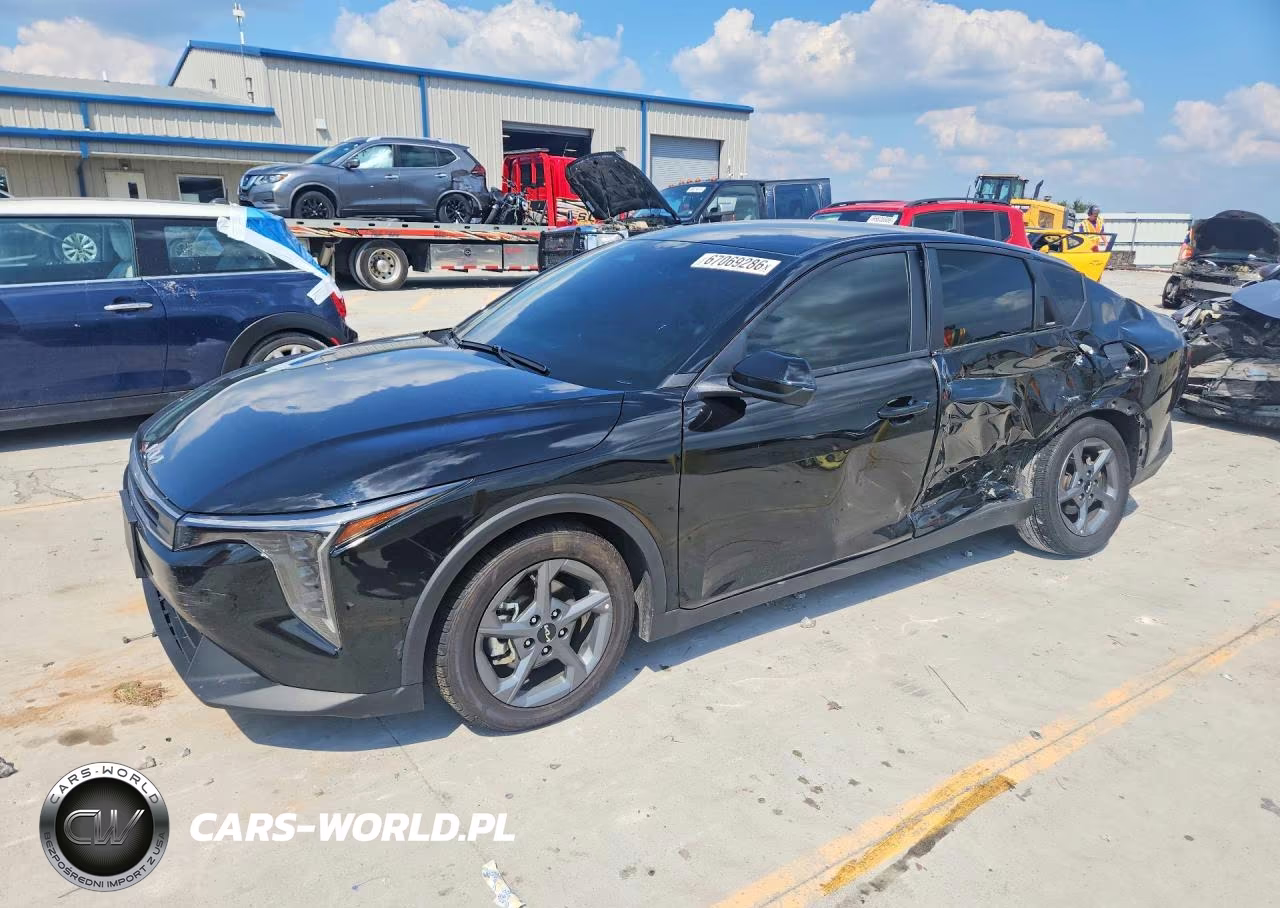 2025 Kia K4 Lxs VIN:3KPFT4DE6SE117378 - 1