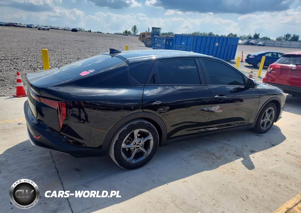 2025 Kia K4 Lxs VIN:3KPFT4DE6SE117378 - 3