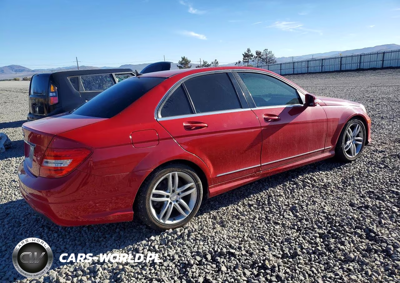 2013 Mercedes-Benz C 250 VIN:WDDGF4HB3DR274259 - 3