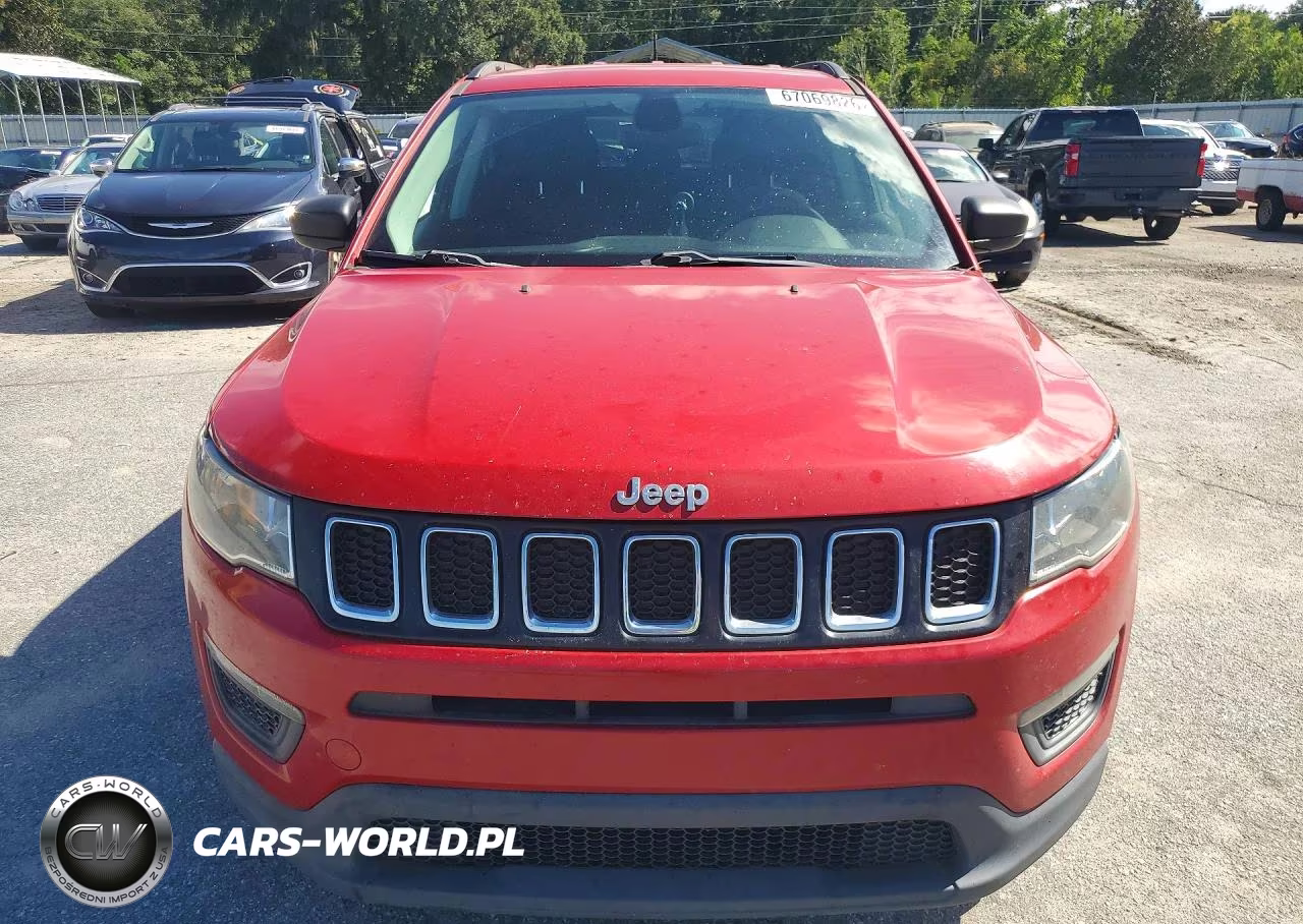 2018 Jeep Compass Sport VIN:3C4NJCAB7JT122539 - 5