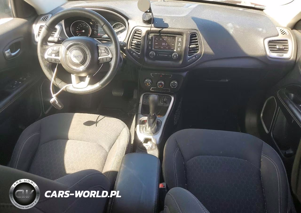 2018 Jeep Compass Sport VIN:3C4NJCAB7JT122539 - 8