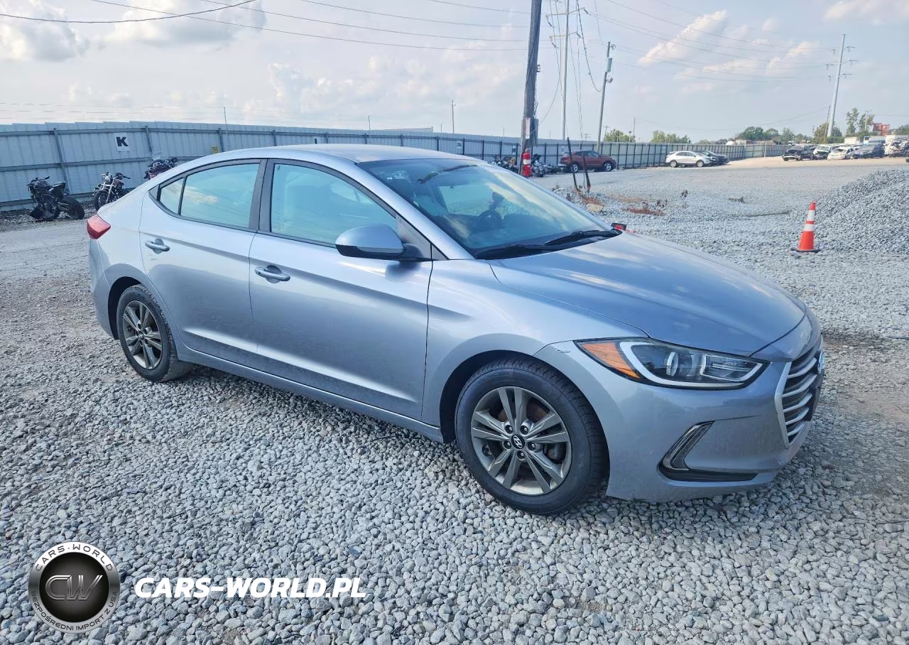 2017 Hyundai Elantra Se VIN:5NPD84LFXHH030798 - 4