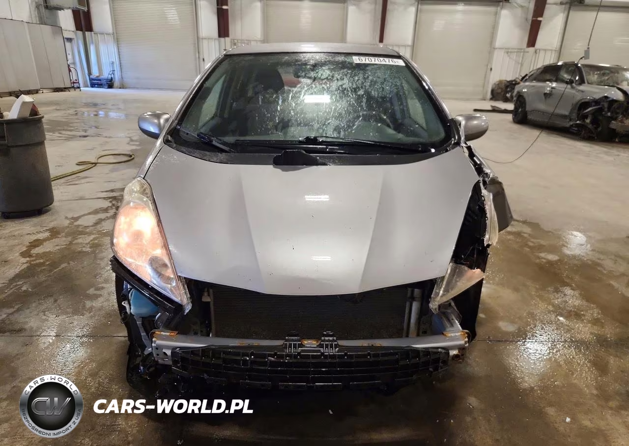 2009 Honda Fit Sport VIN:JHMGE88699S020514 - 5