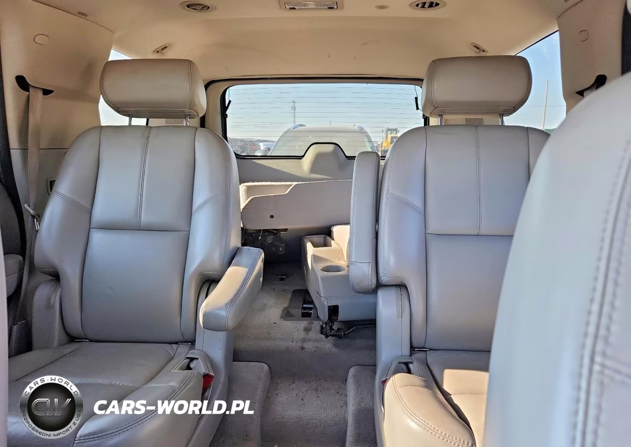 2007 GMC Yukon VIN:1GKFC13097R164859 - 10