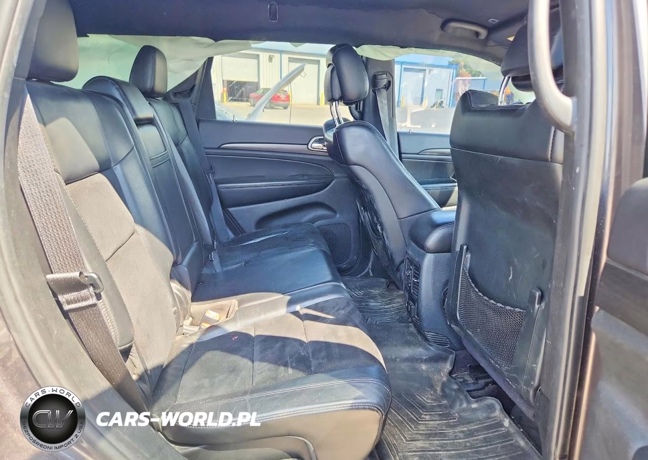 2018 Jeep Grand Cherokee Laredo VIN:1C4RJFAG6JC375118 - 10
