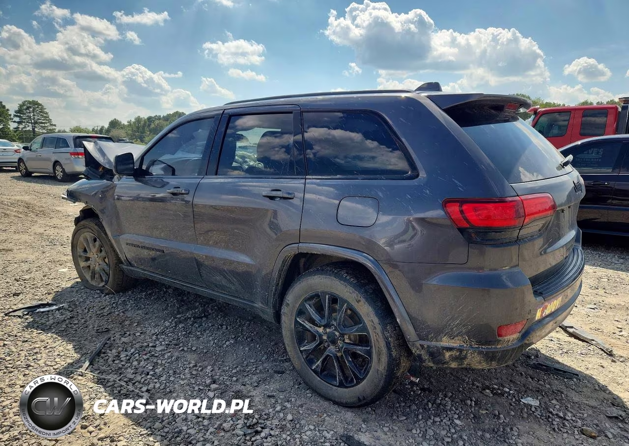 2018 Jeep Grand Cherokee Laredo VIN:1C4RJFAG6JC375118 - 2