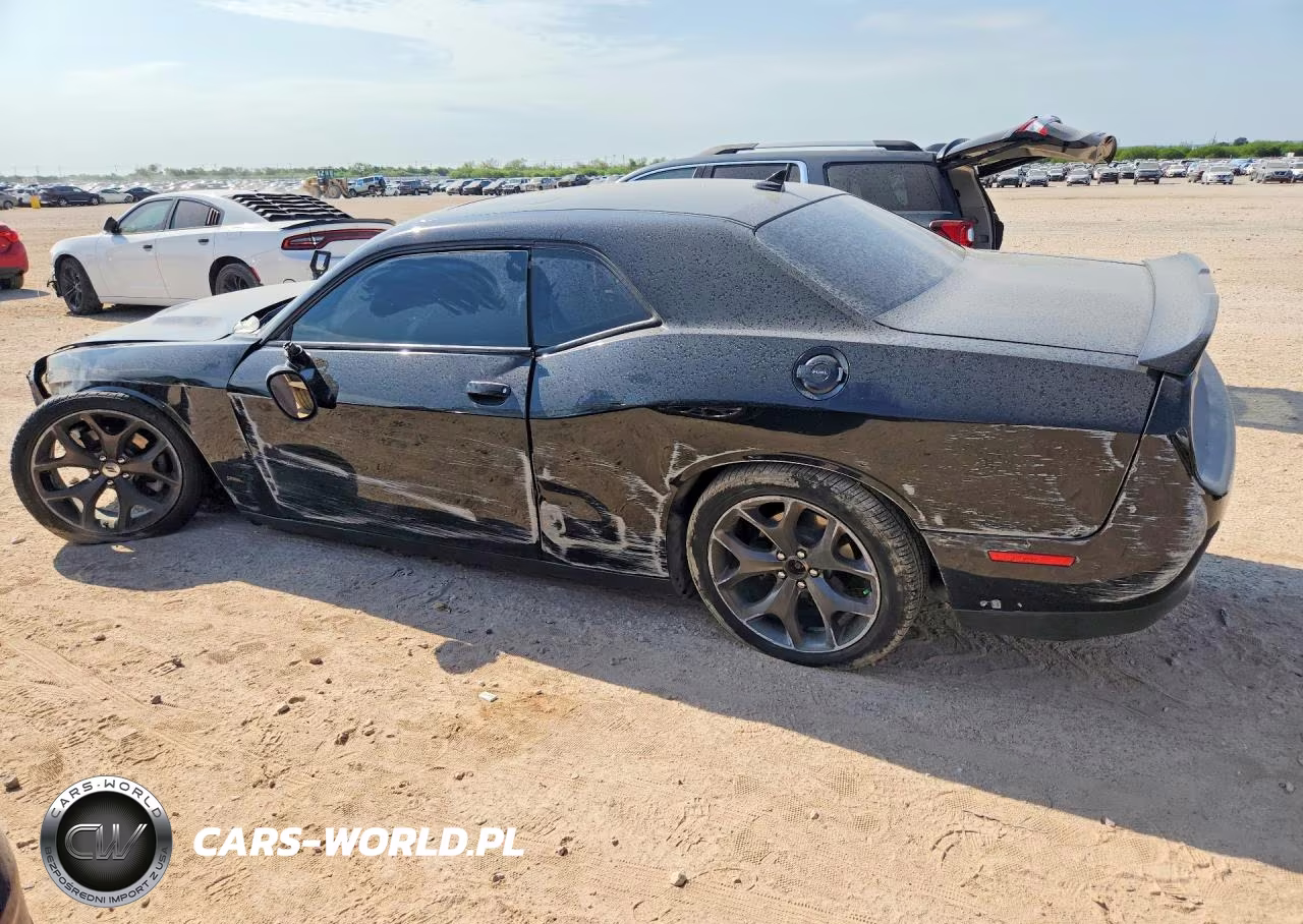 2018 Dodge Challenger Sxt VIN:2C3CDZAG1JH322150 - 2