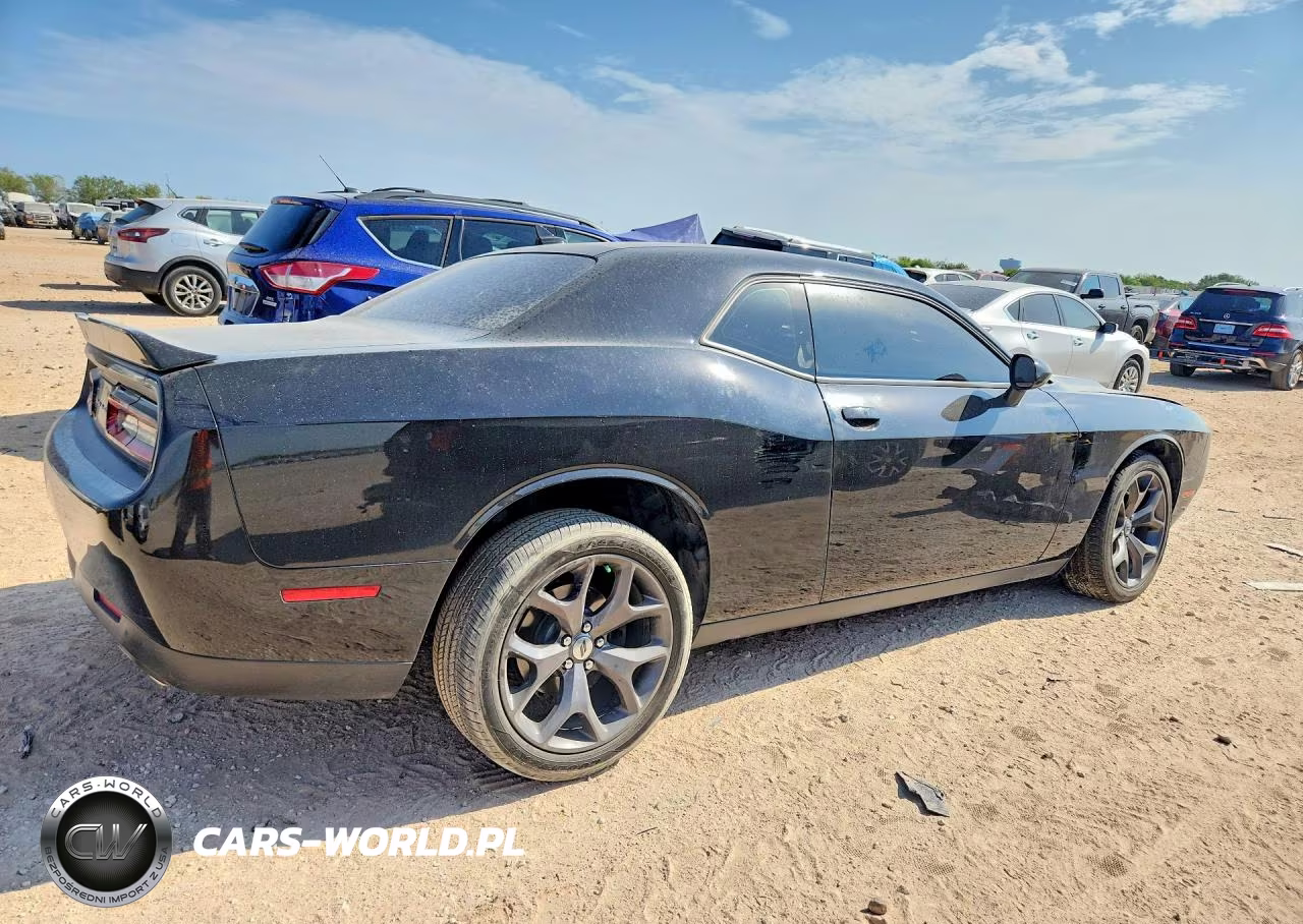 2018 Dodge Challenger Sxt VIN:2C3CDZAG1JH322150 - 3