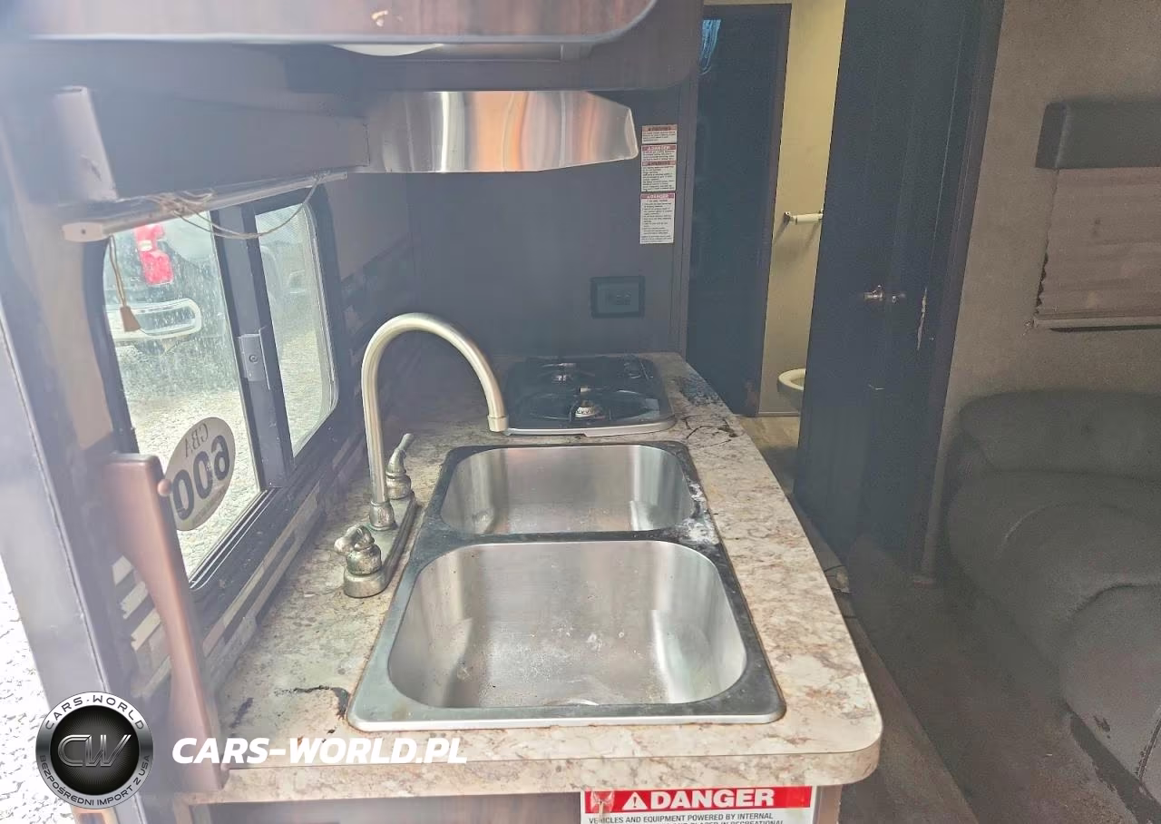 2016 Forest River Camper VIN:4X4TXLE22GF161147 - 8