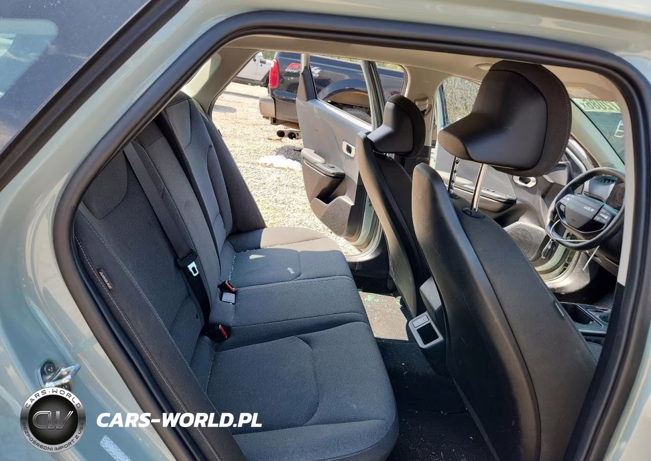 2025 Kia K4 Lxs VIN:3KPFT4DE2SE228512 - 10