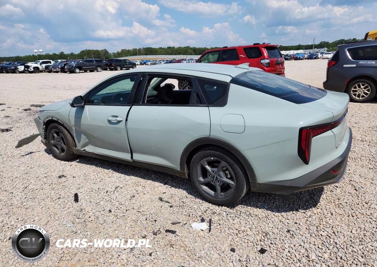 2025 Kia K4 Lxs VIN:3KPFT4DE2SE228512 - 2