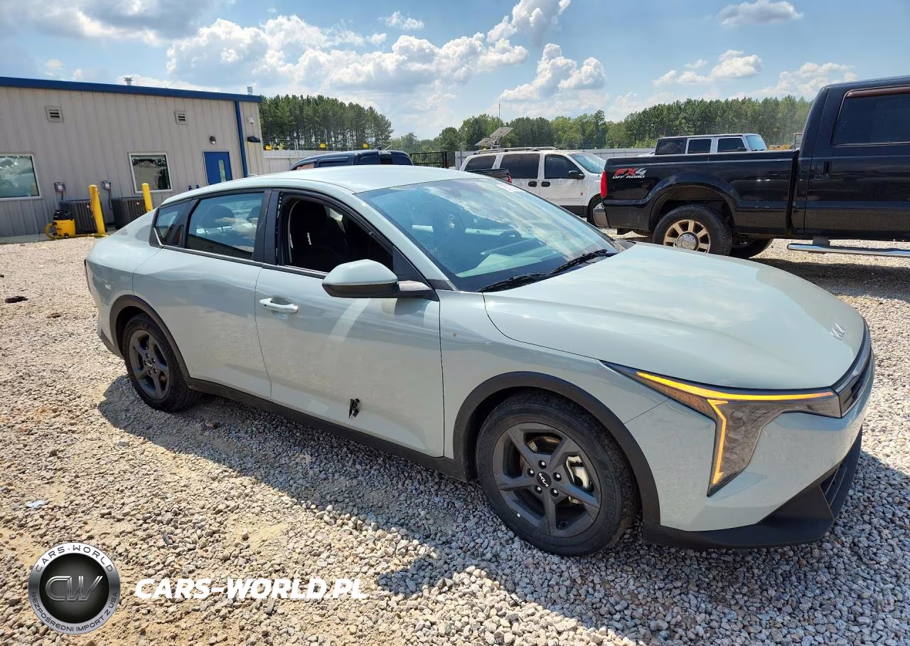 2025 Kia K4 Lxs VIN:3KPFT4DE2SE228512 - 4