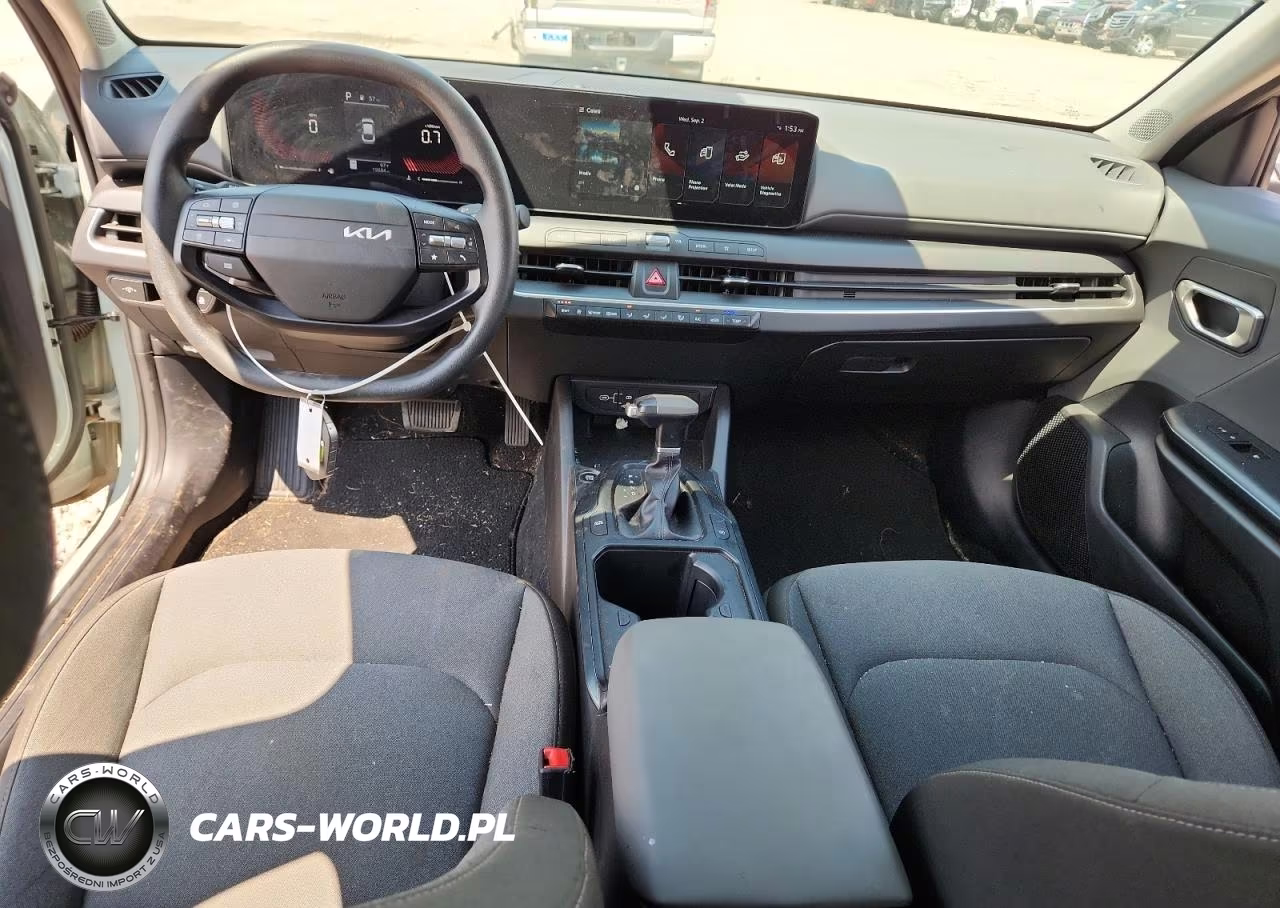 2025 Kia K4 Lxs VIN:3KPFT4DE2SE228512 - 8