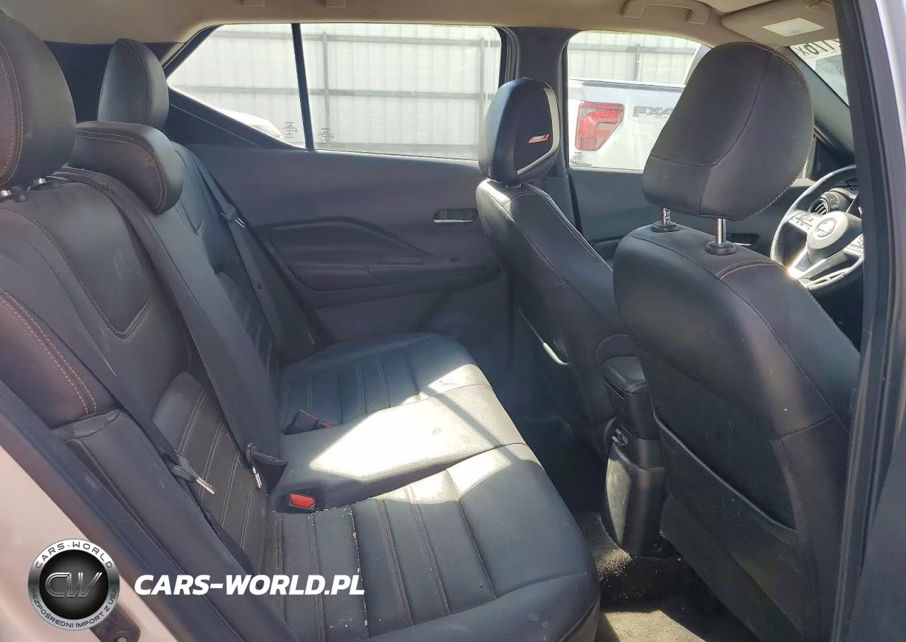 2020 Nissan Kicks Sr VIN:3N1CP5DV7LL508200 - 10