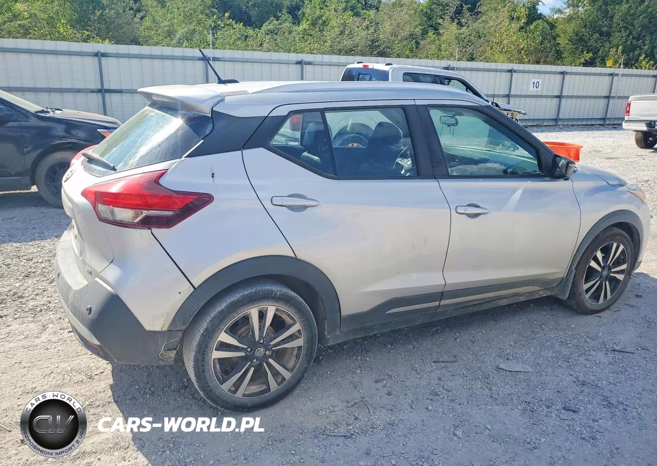 2020 Nissan Kicks Sr VIN:3N1CP5DV7LL508200 - 3