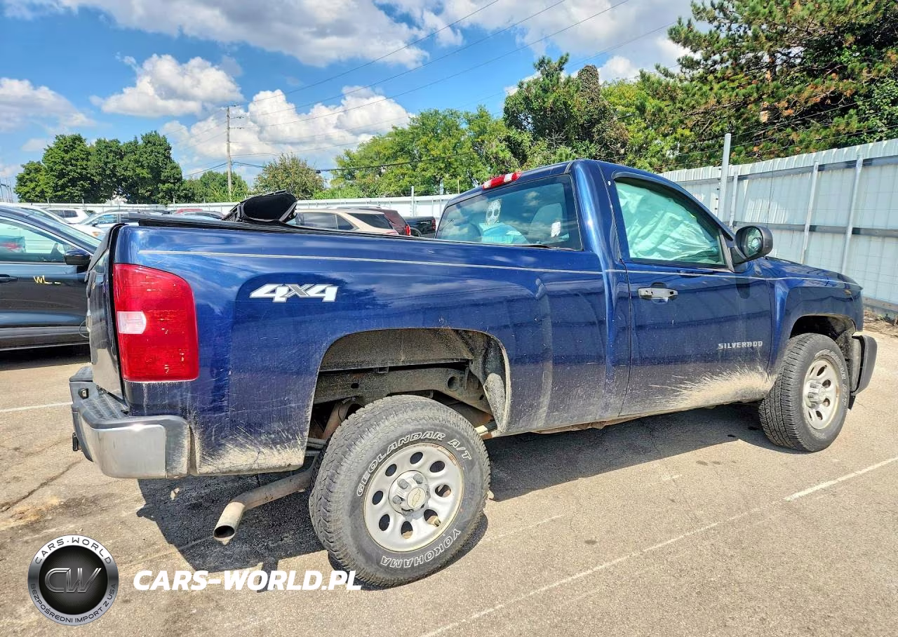 2010 Chevrolet Silverado K1500 VIN:1GCPKPEX6AZ227603 - 3