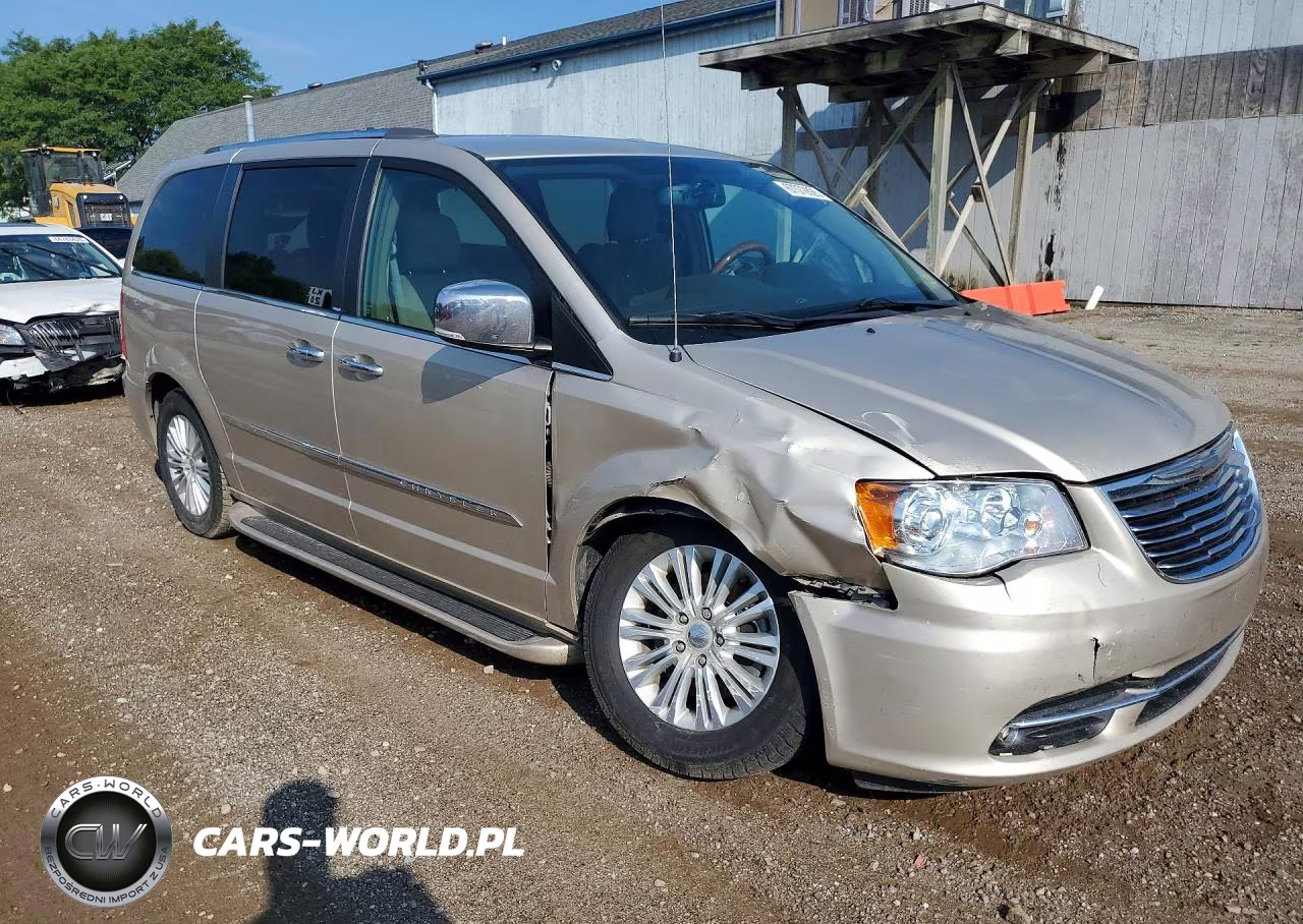 2013 Chrysler Town & Country Limited VIN:2C4RC1GG8DR661214 - 4