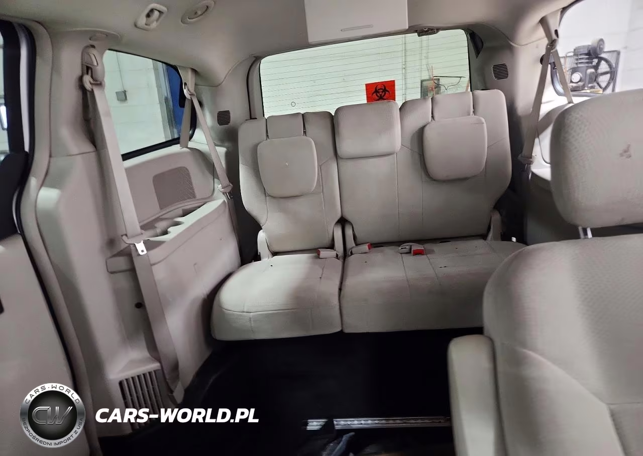 2011 Dodge Grand Caravan Crew VIN:2D4RN5DG8BR629241 - 10