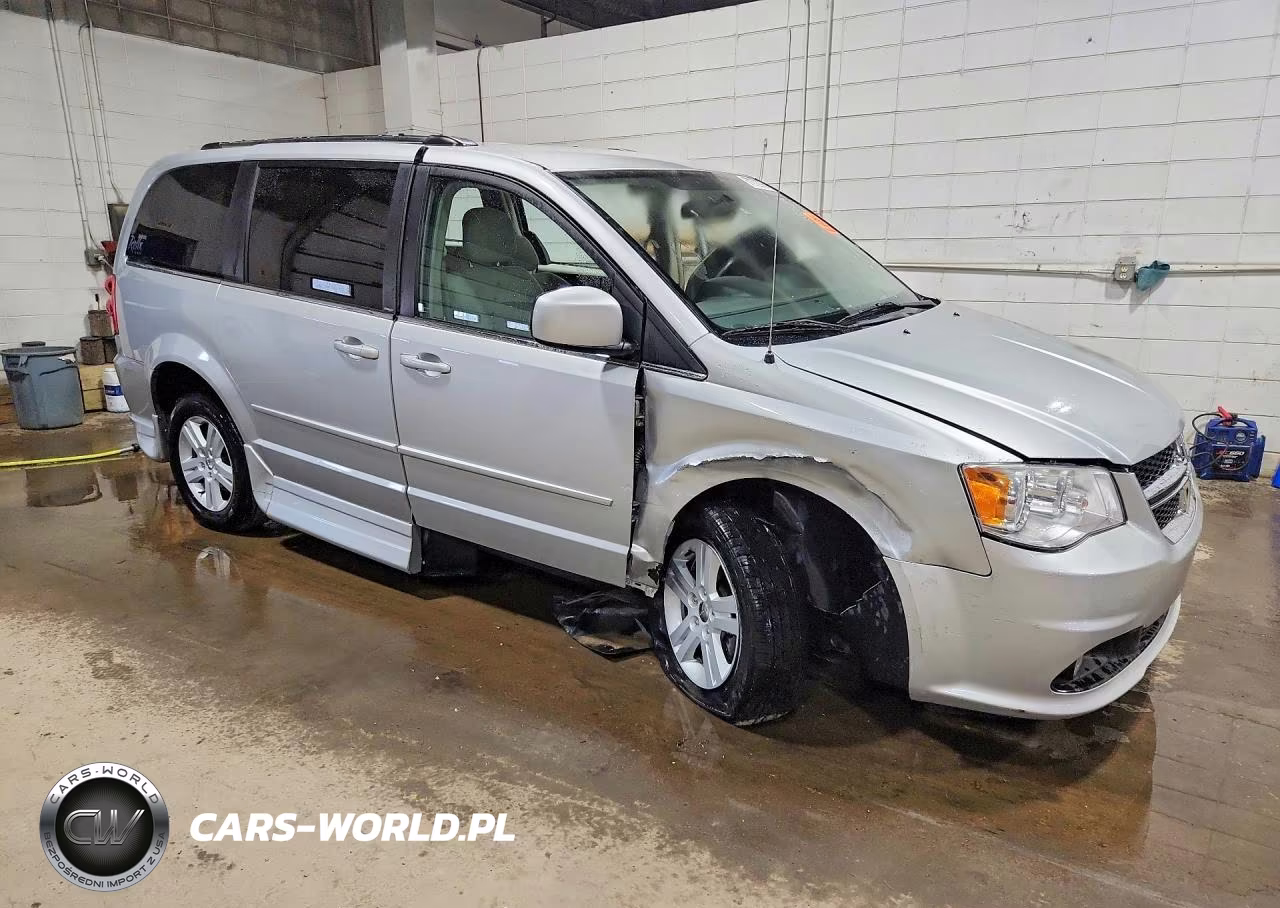 2011 Dodge Grand Caravan Crew VIN:2D4RN5DG8BR629241 - 4