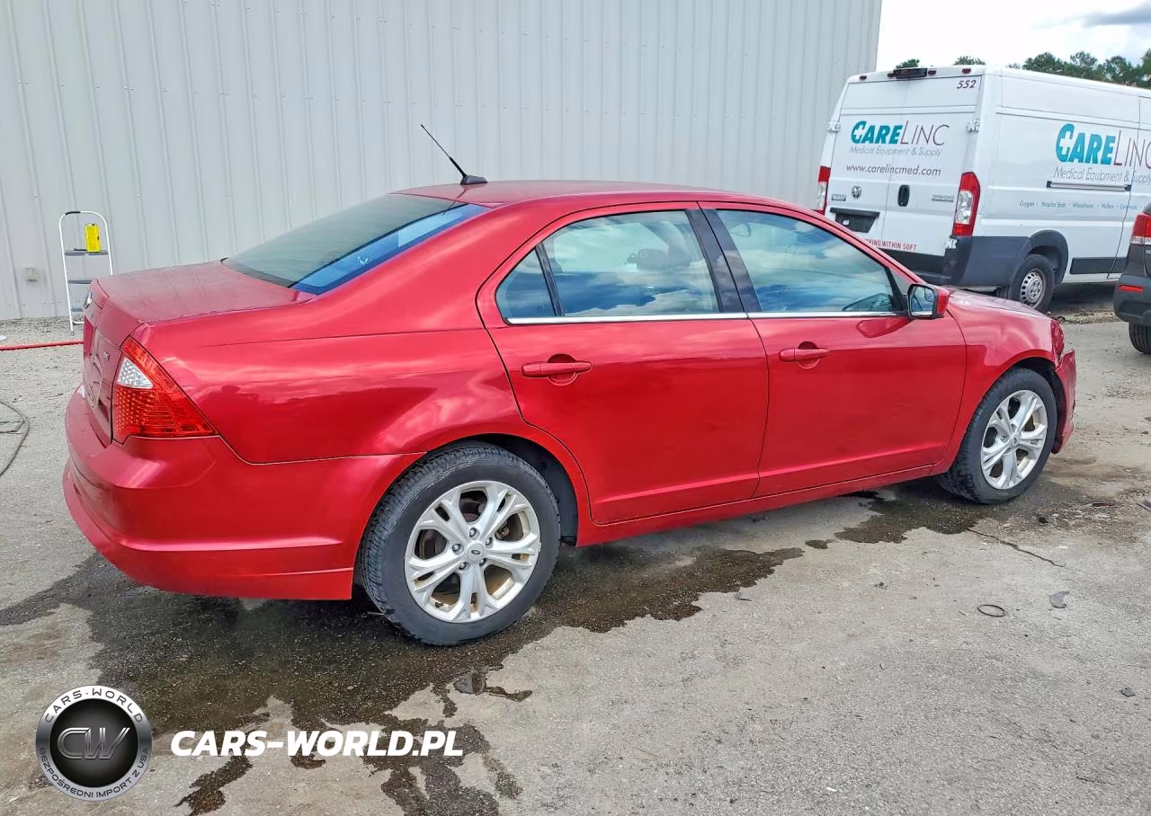 2012 Ford Fusion Se VIN:3FAHP0HA5CR444416 - 3