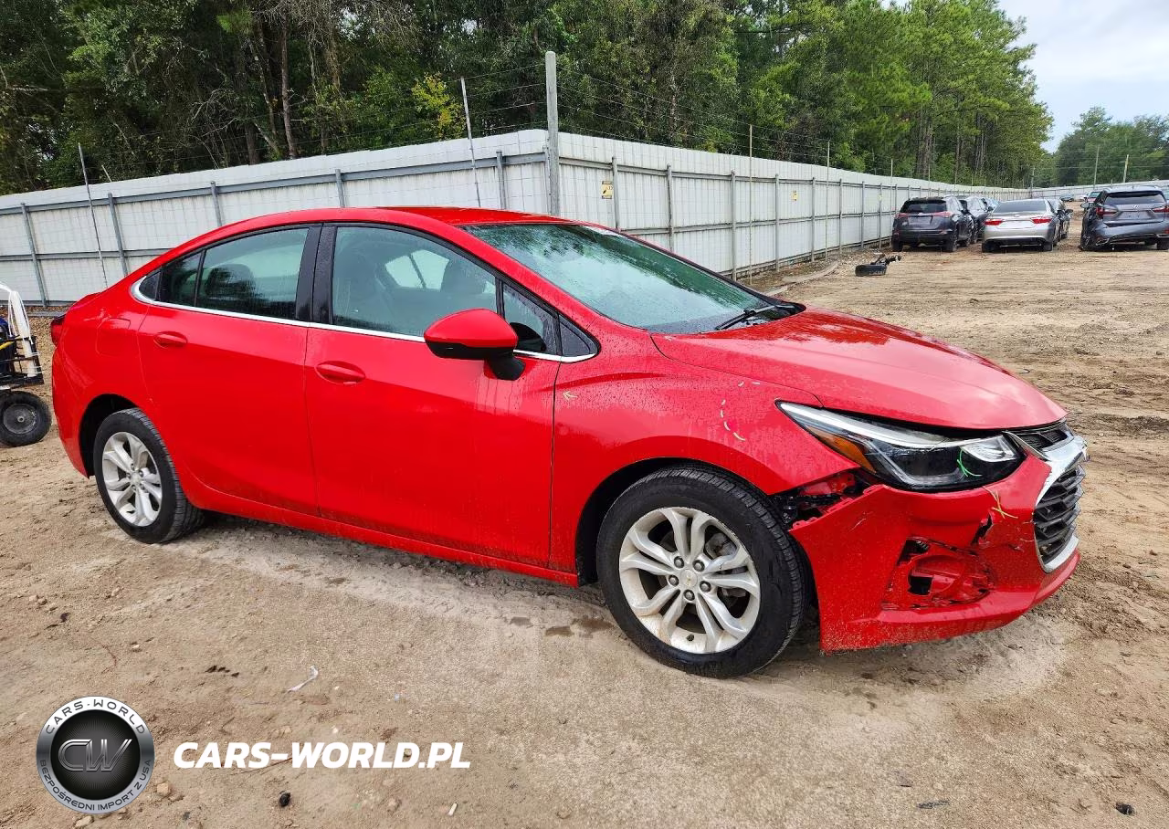 2019 Chevrolet Cruze Lt VIN:1G1BE5SM0K7119211 - 4