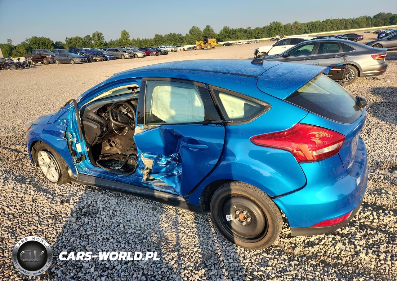 2017 Ford Focus Se VIN:1FADP3K20HL212300 - 2