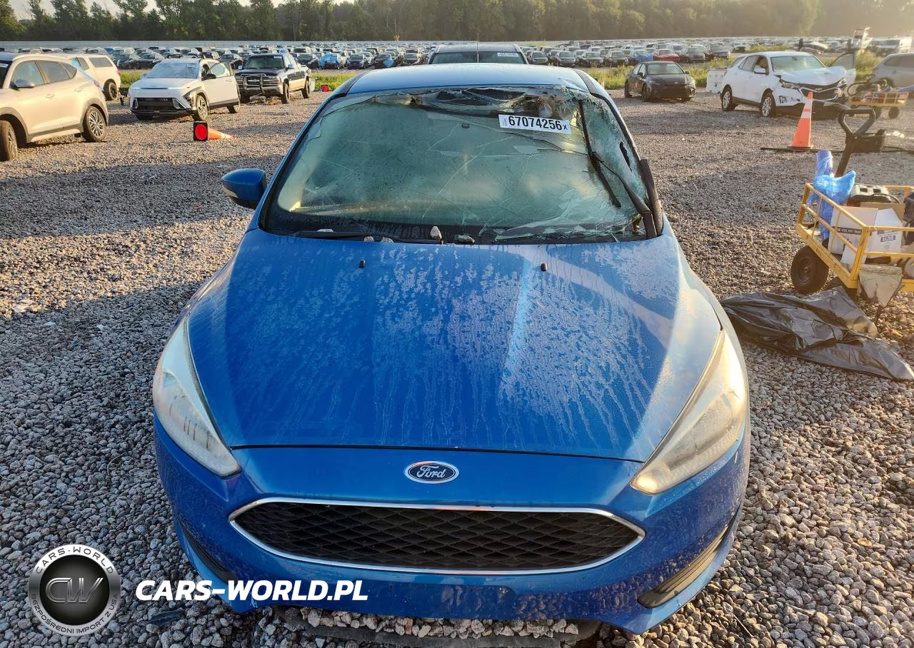 2017 Ford Focus Se VIN:1FADP3K20HL212300 - 5