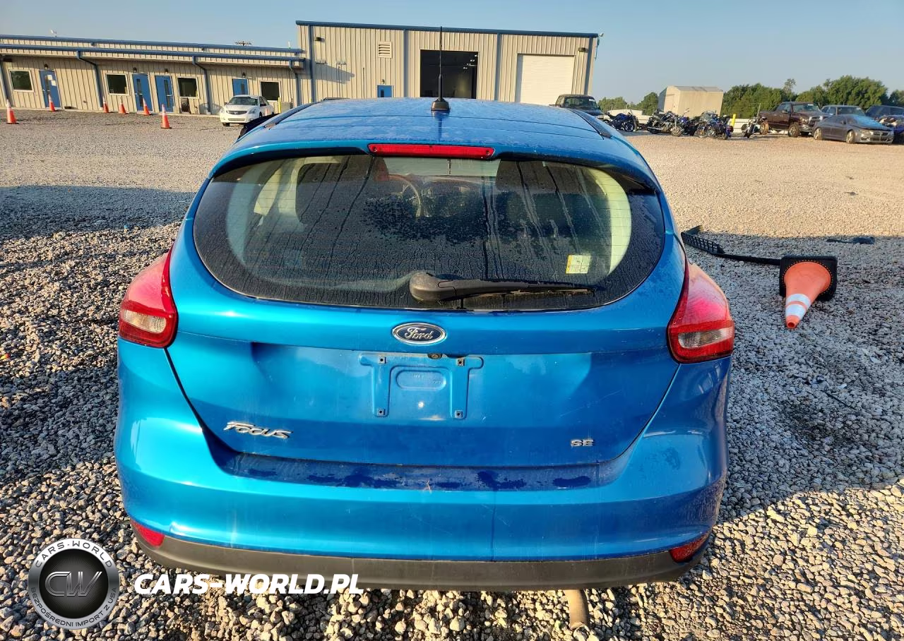 2017 Ford Focus Se VIN:1FADP3K20HL212300 - 6