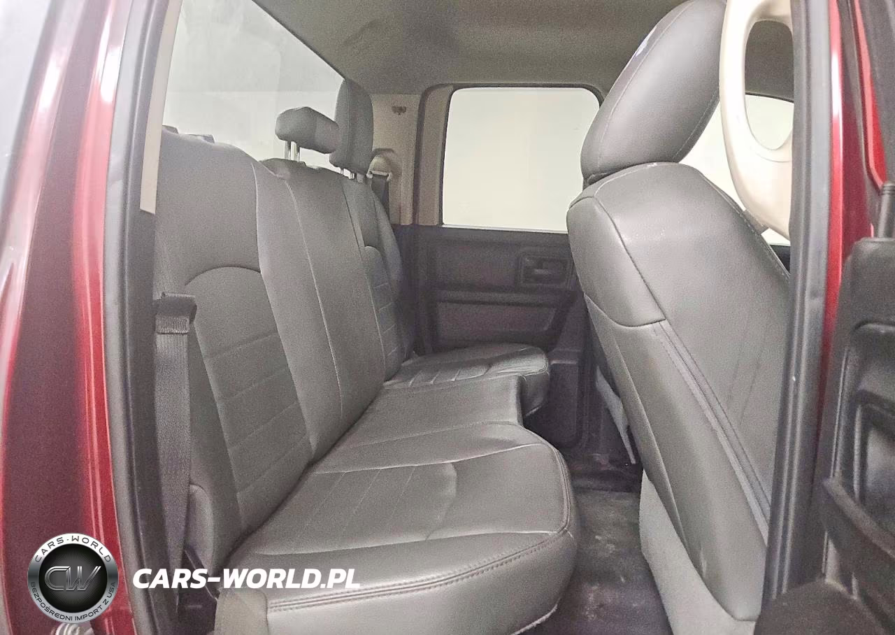 2019 Ram 1500 Classic Tradesman VIN:1C6RR6FG0KS604280 - 10