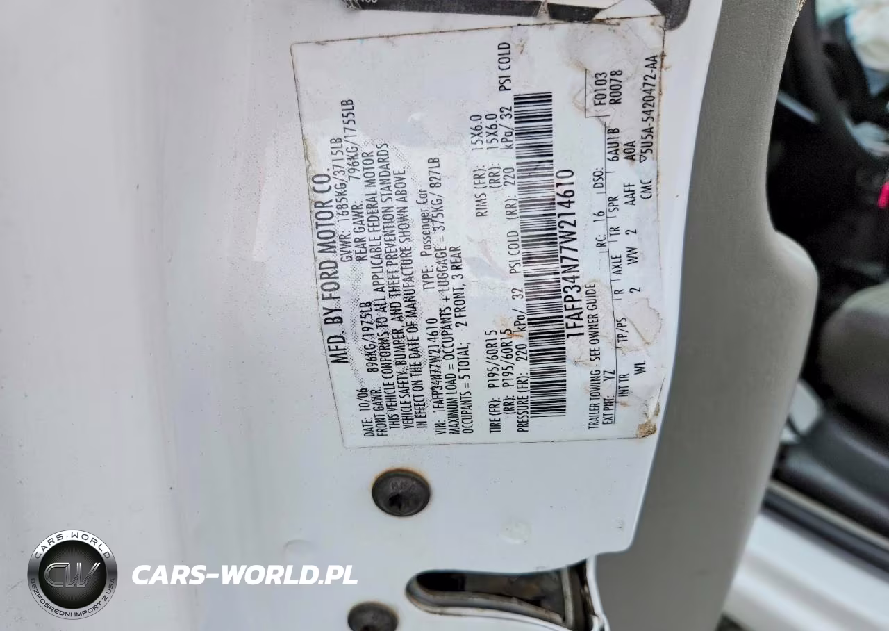 2007 Ford Focus Zx4 VIN:1FAFP34N77W214610 - 12