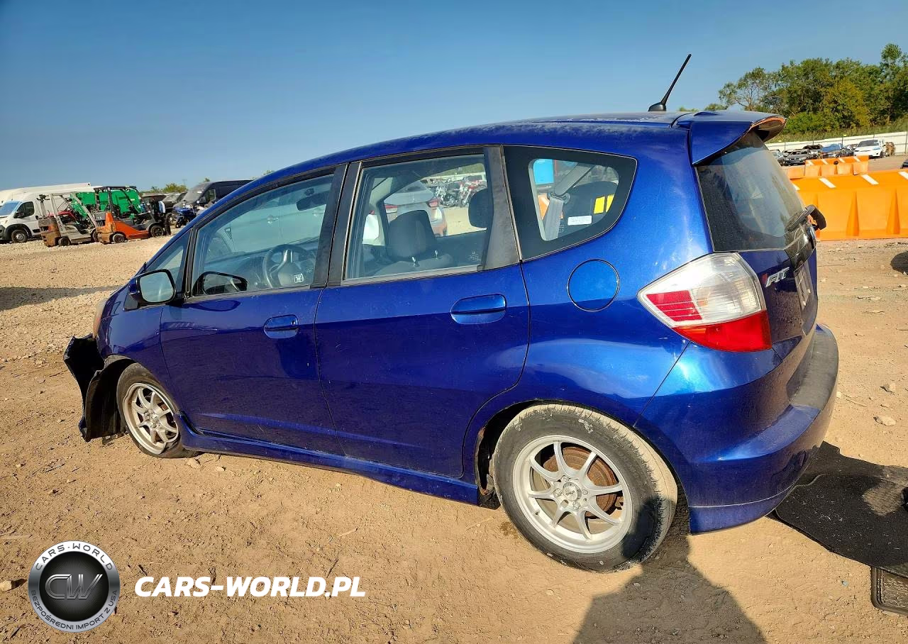 2009 Honda Fit Sport VIN:JHMGE884X9S007737 - 2