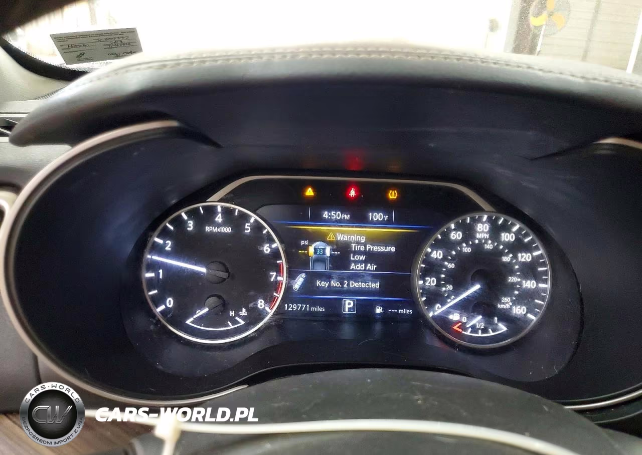 2018 Nissan Maxima Platinum VIN:1N4AA6AP3JC399332 - 9