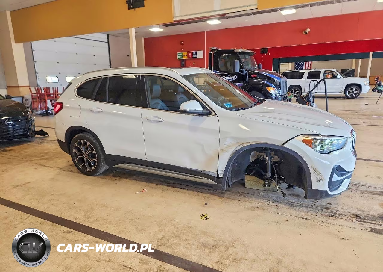 2022 BMW X1 xDrive28I VIN:WBXJG9C09N5U73618 - 4